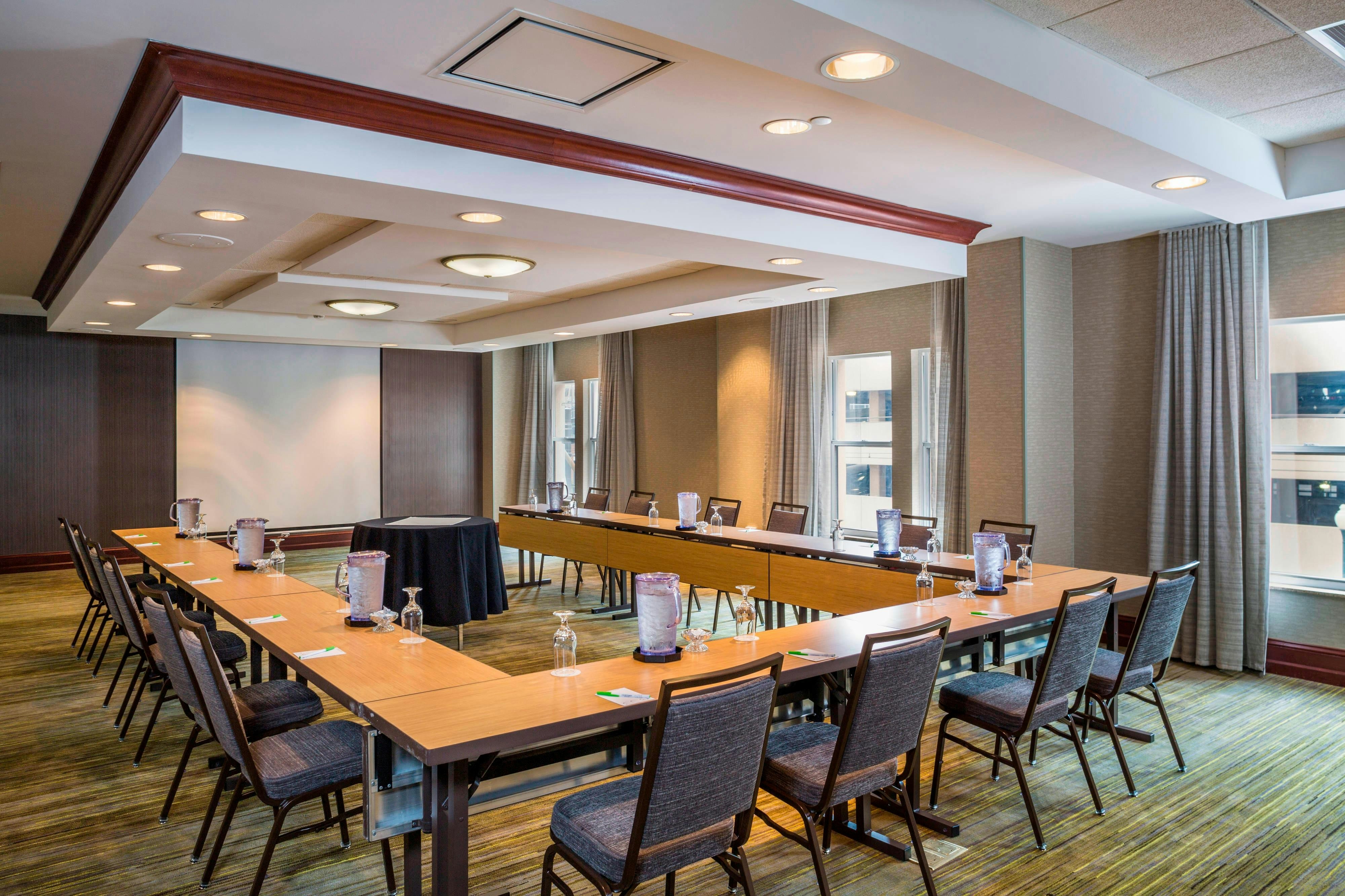 Courtyard by Marriott Norfolk Downtown 41/44