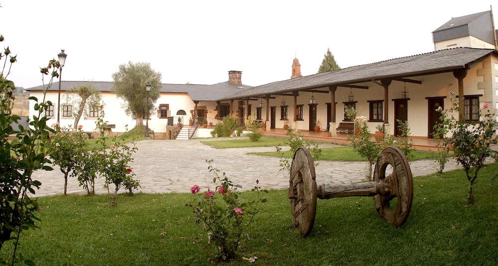 Hotel Monumento Pazo do Castro 39/50