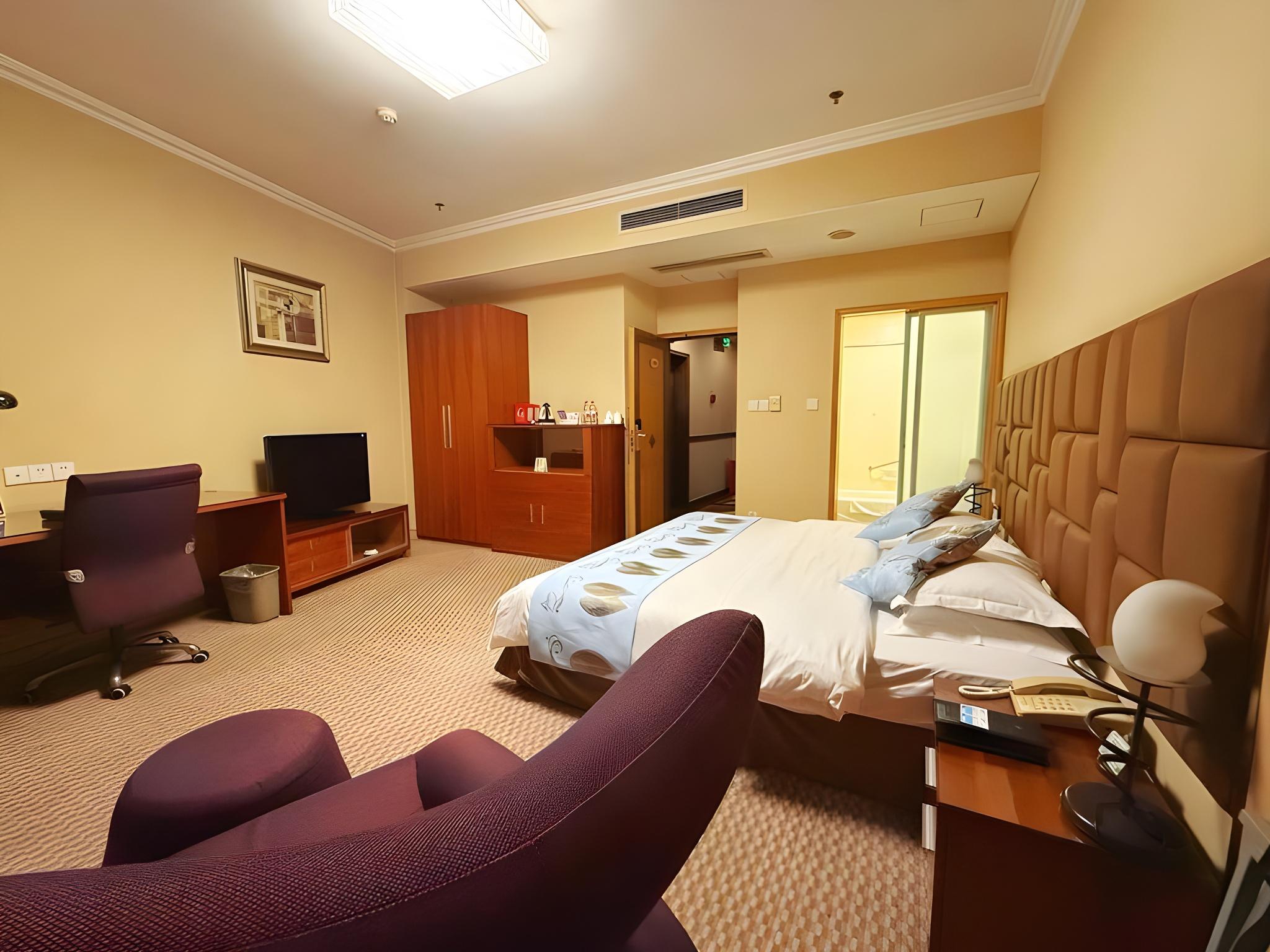 Business, Double Bed, No Window