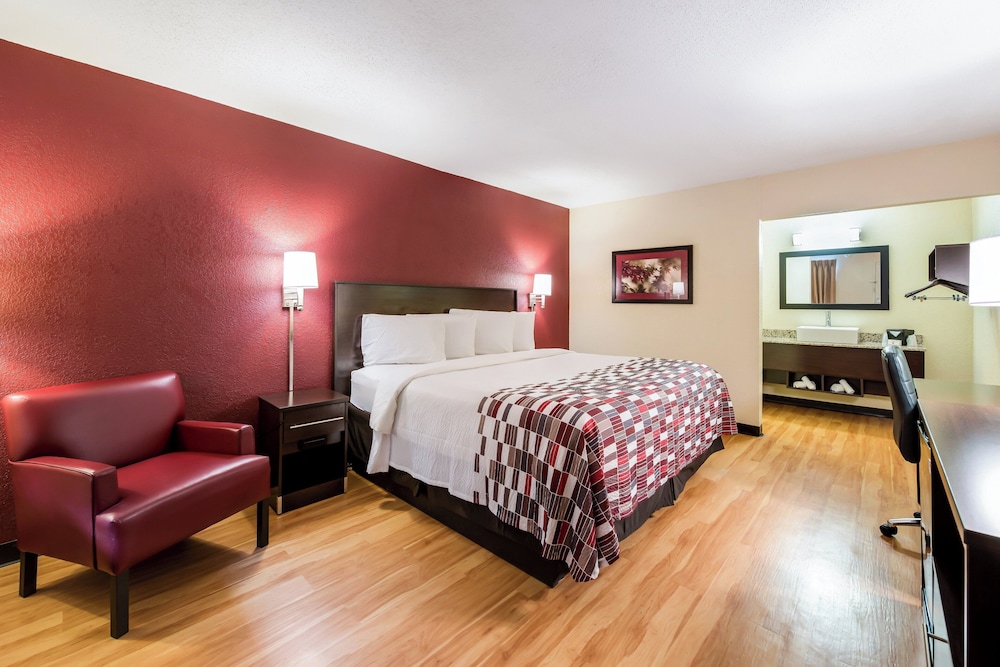 Red Roof Inn Marion, IN 28/45