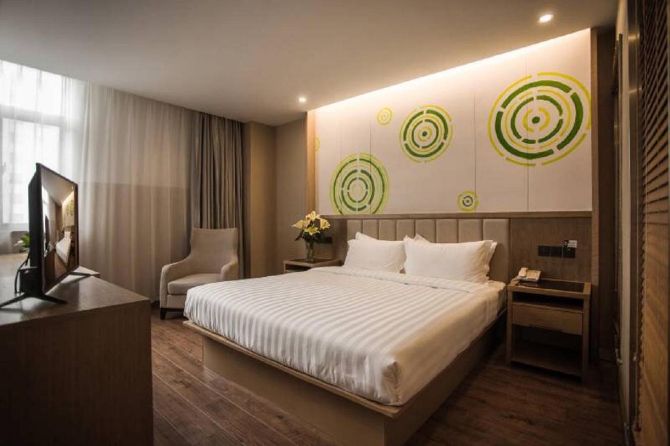 GreenTree Inn Taizhou Golden Eagle Shopping Center Dongfeng Road Express Hotel 20/39