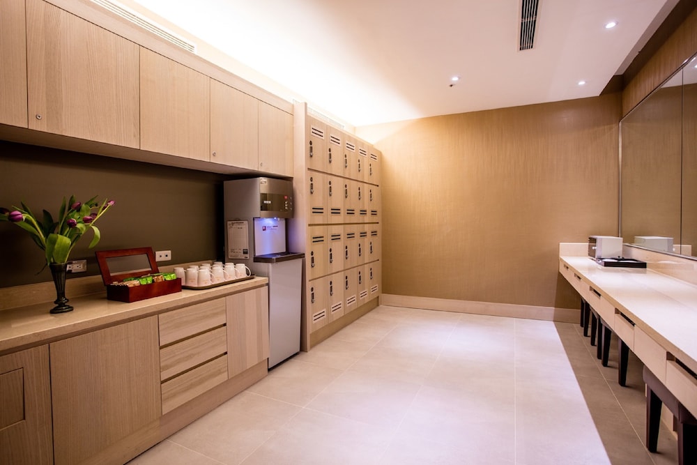 Fullon Hotel Taoyuan Airport Access Mrt A8 8/64