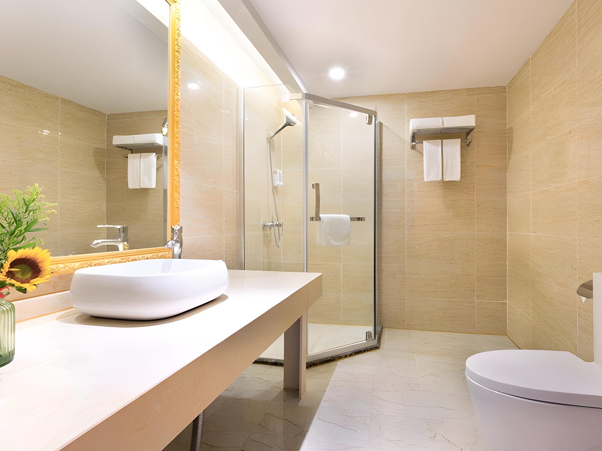 Vienna Hotel (Chengdu Chunxi Road Tianfu Square Metro Station) 33/33