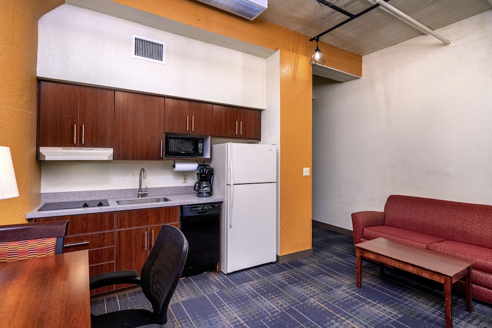 The Suites Hotel at Waterfront Plaza 42/50