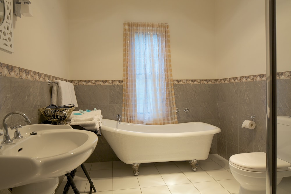 RIVERSDALE ESTATE COTTAGES 36/39