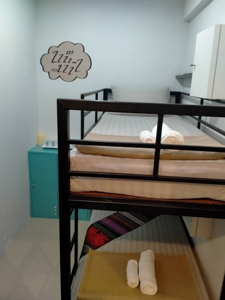 Bb House Budget & Boutique 45/50