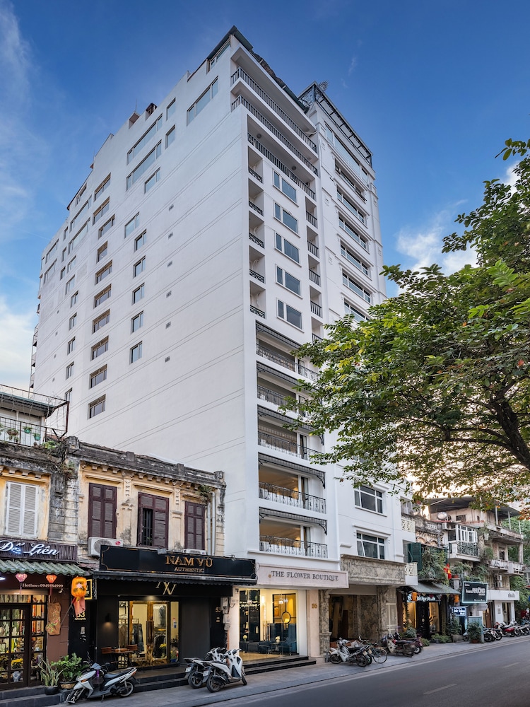The Flower Boutique Hotel 7/50