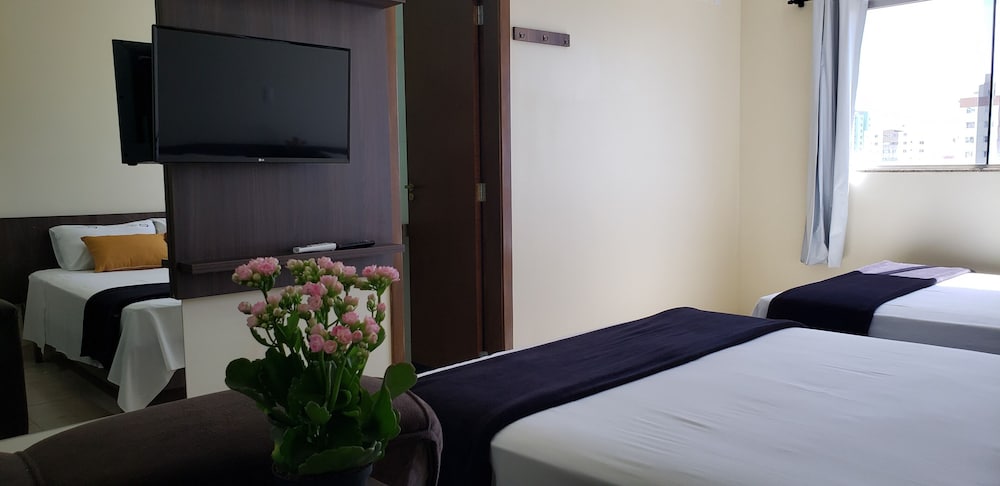 Infinity Hotel 7/40