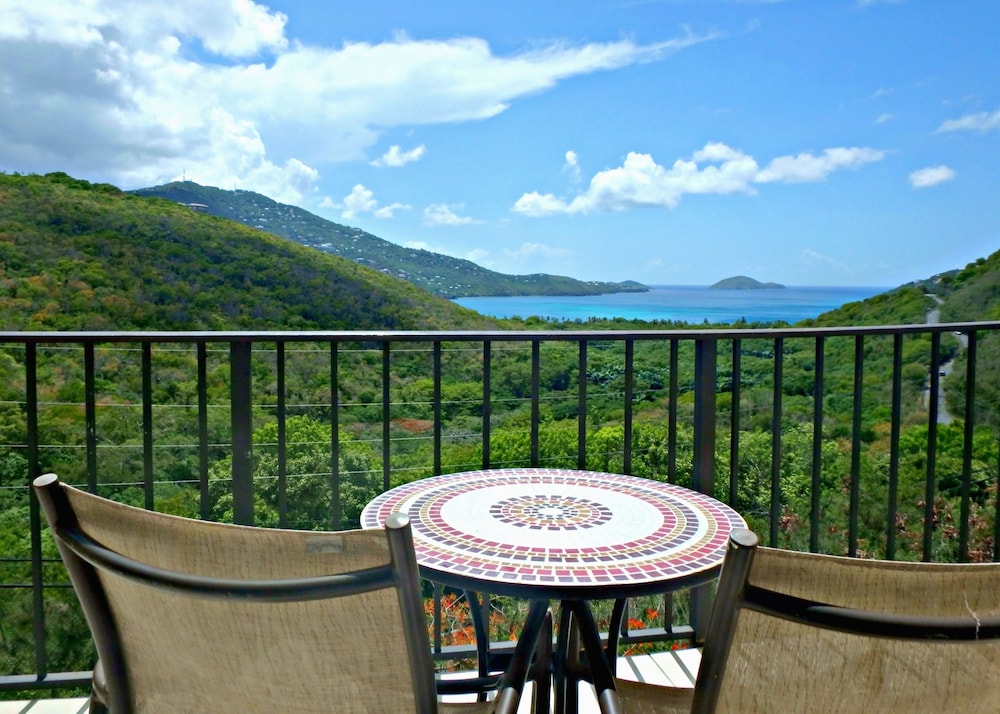 Flamboyan On the Bay Resort And Villas 5/61