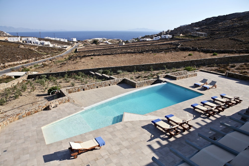 NIRIIDES LUXURY HOMES 19/50