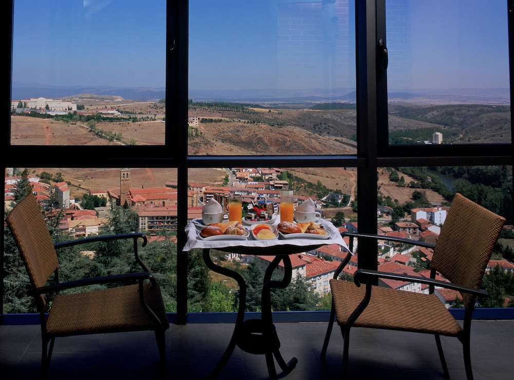 Parador De Soria 50/72