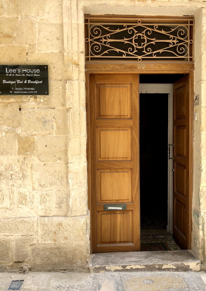 Lee's House Bed & Breakfast Sliema 2/50