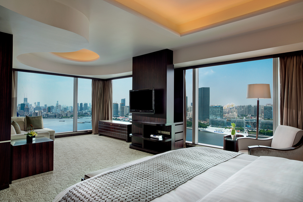 Skyline, Suite
