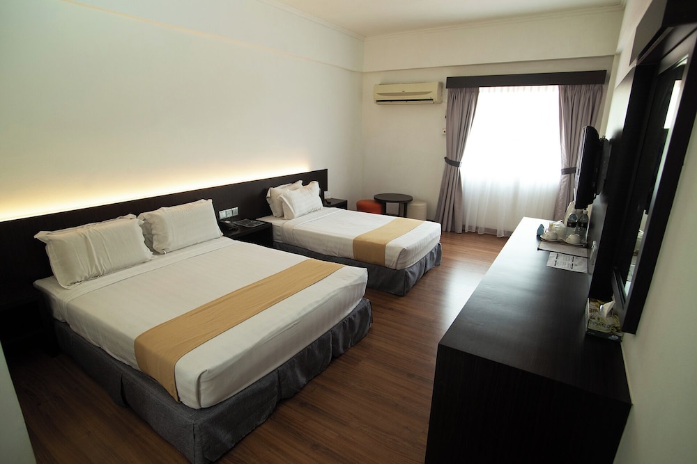 غرفة عائلية بسرير مزدوج وسرير فردي، Hotel Seri Malaysia Sungai Petani 3/4