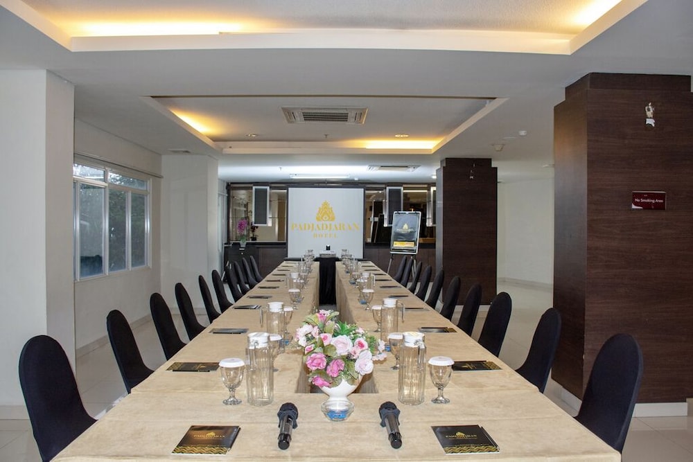 Padjadjaran Hotel 47/70