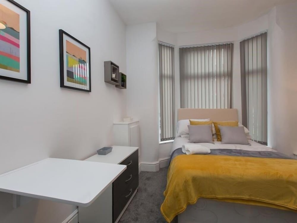 Townhouse @166 Ruskin Rd 32/32