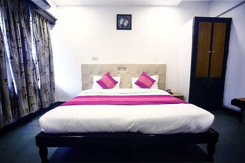 PATHIK HOTEL 7/32