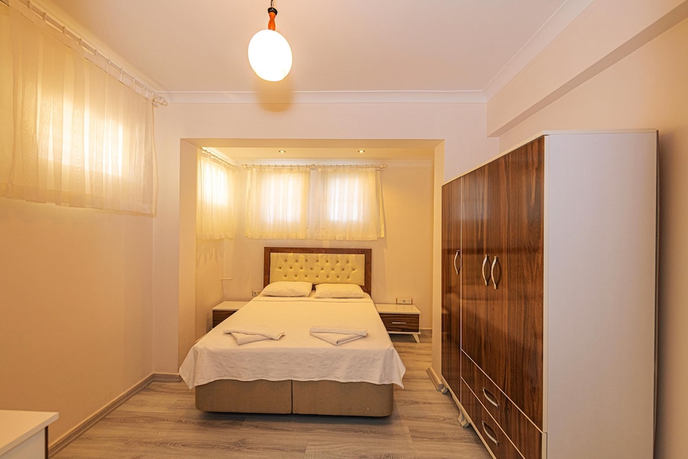 Anatolian Apartments 20/50