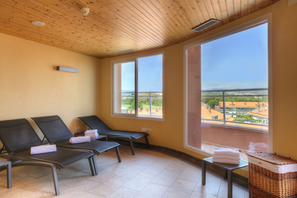 Sunway Playa Golf Sitges 35/71