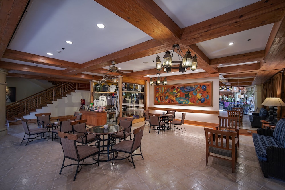 The Forest Lodge At Camp John Hay 48/75