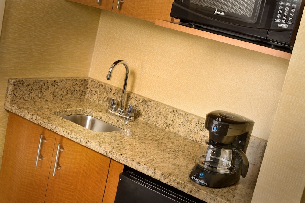 Holiday Inn Express Washington DC-BW Parkway 41/73