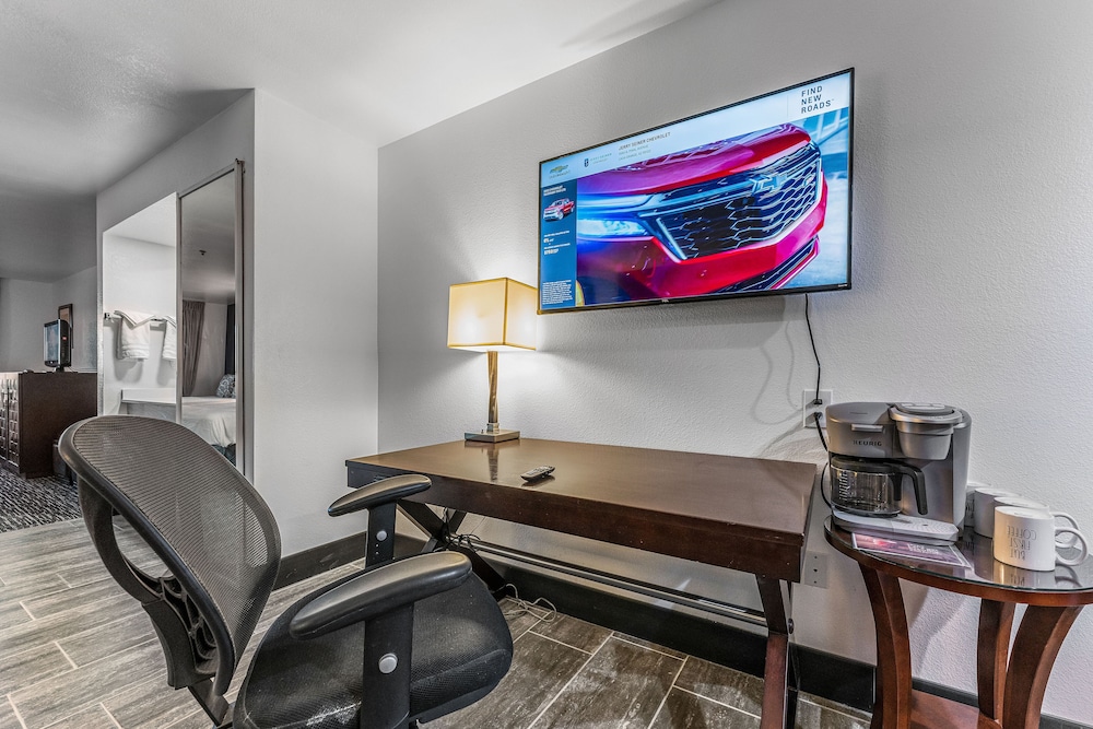 Metro Tempe Extended Stay 41/55