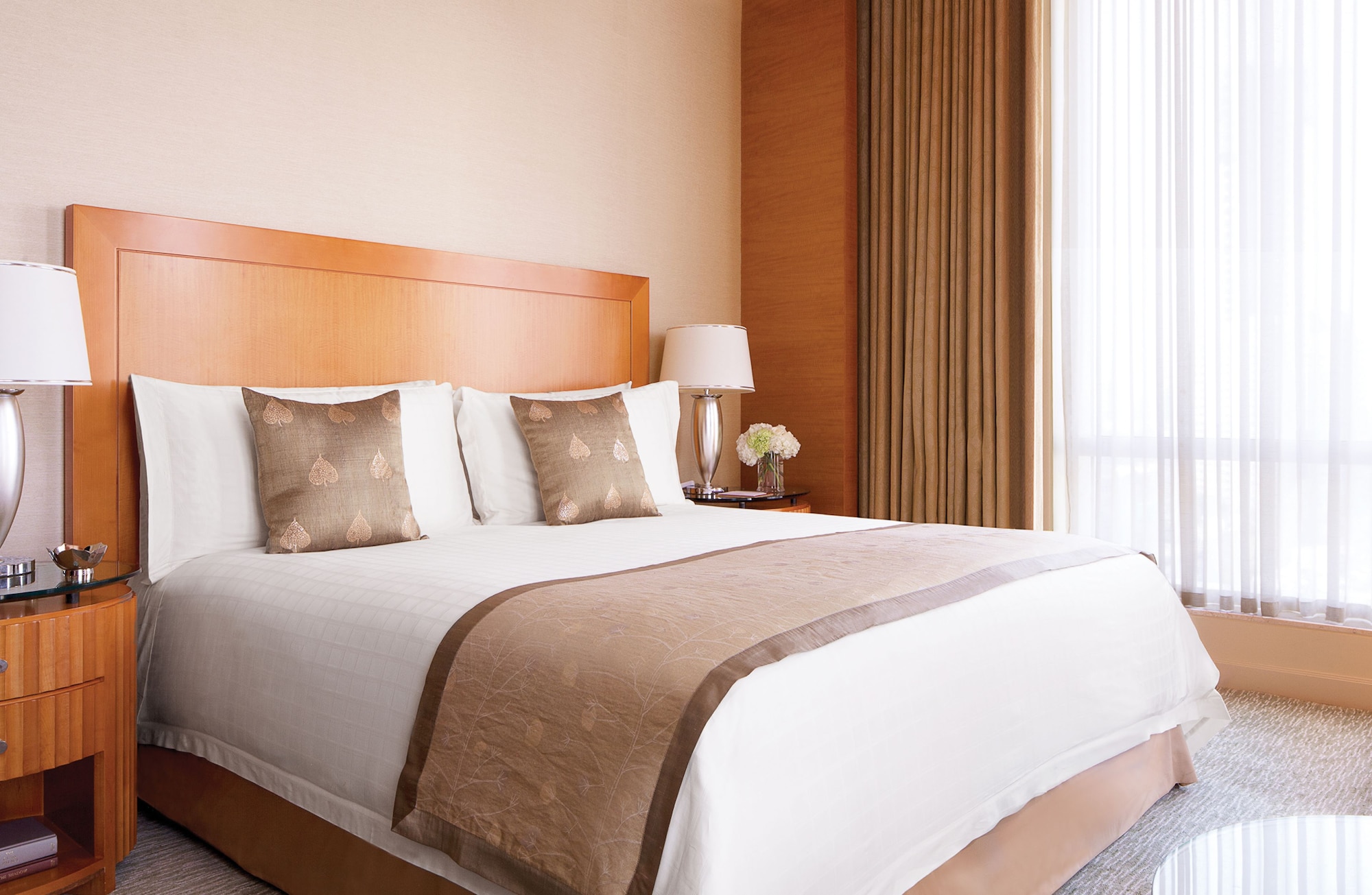 PREMIER, KING BED, SEA VIEW