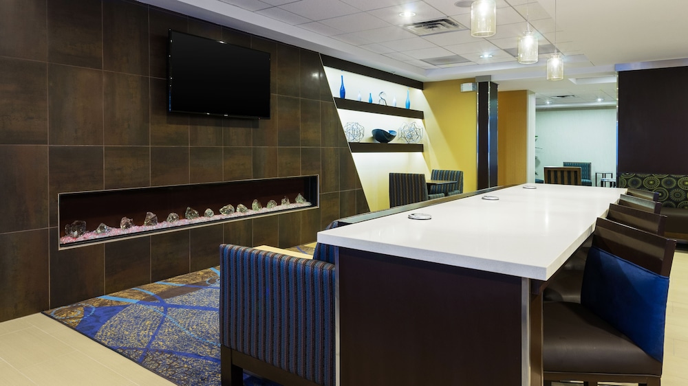 Holiday Inn Express Hotel And Suites Midland Loop 250 55/71
