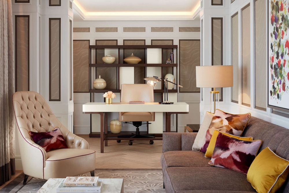 The Biltmore Mayfair 20/33