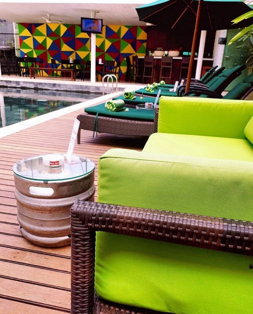 Swiss Belhotel Rainforest 63/69