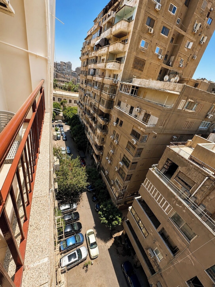 St George Hotel Cairo 1/72