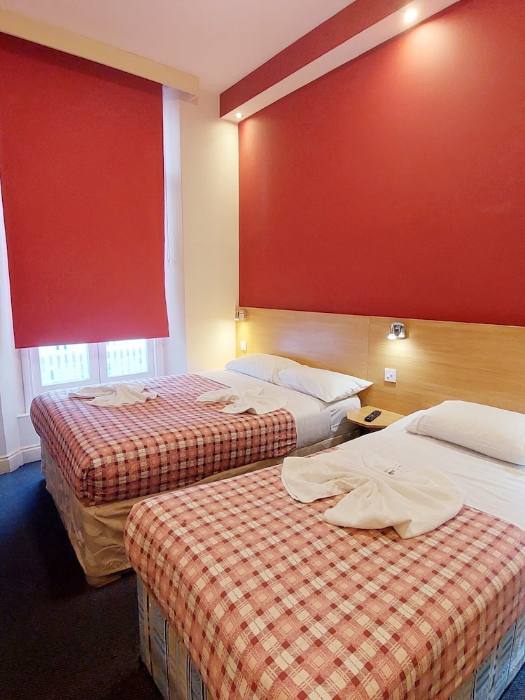 ROOM, TRIPLE