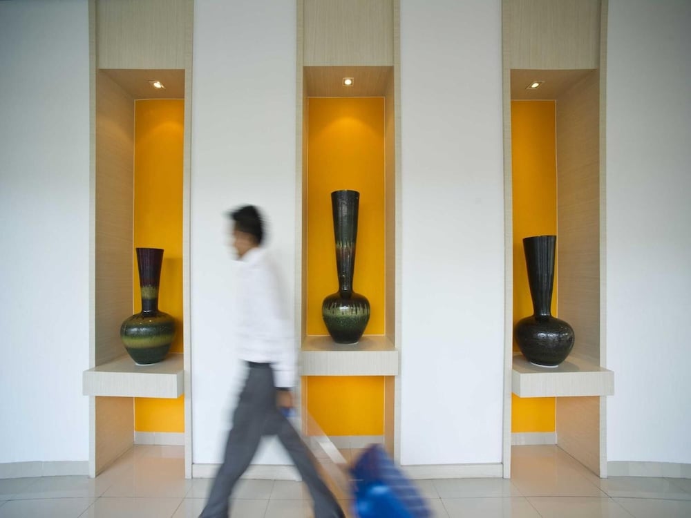 Zuri Express Hotel Pekanbaru 23/33