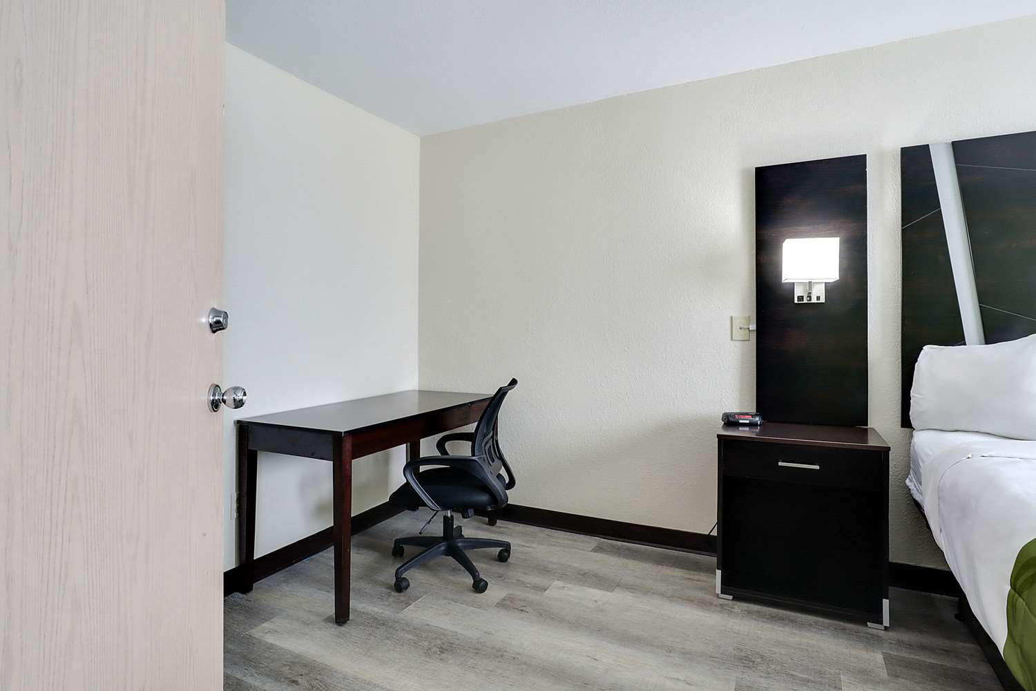 Quality Suites Albuquerque Airport 18/19