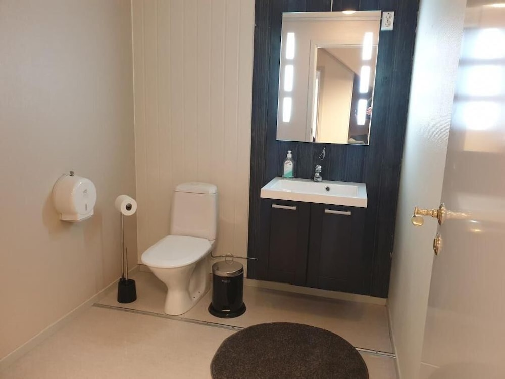 Aalesund Airport Hotel 33/34
