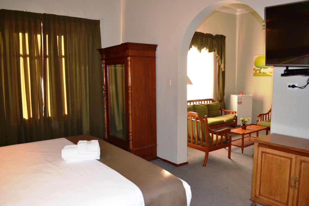 DM Hoteles Mossone Ica 12/29