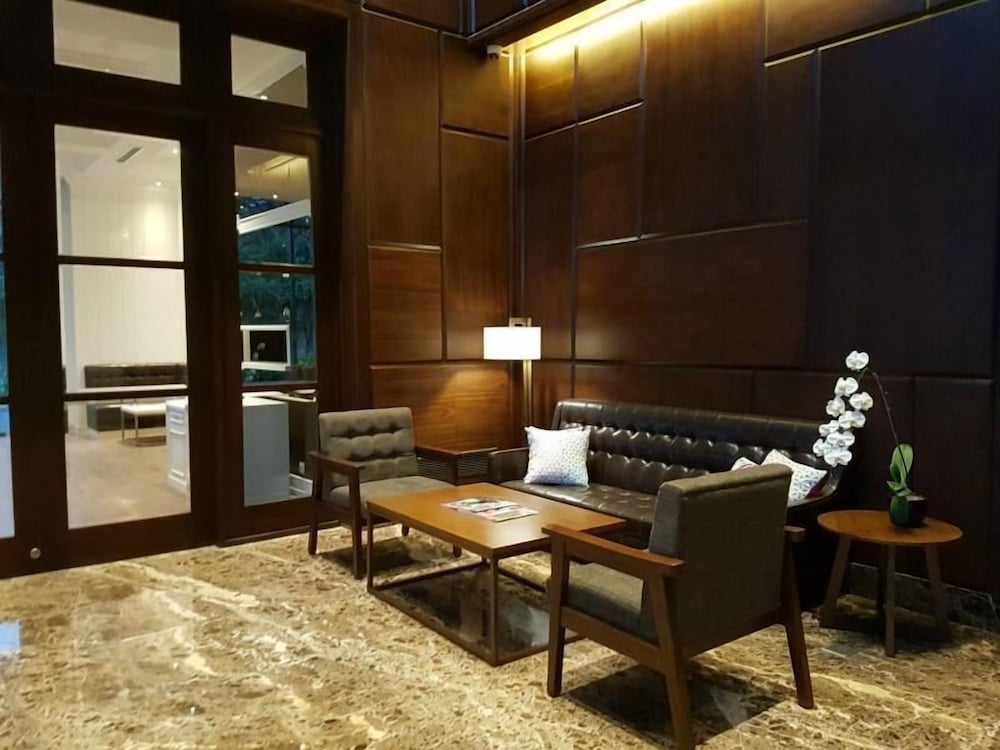 Veranda Serviced Residence @ Puri 53/74