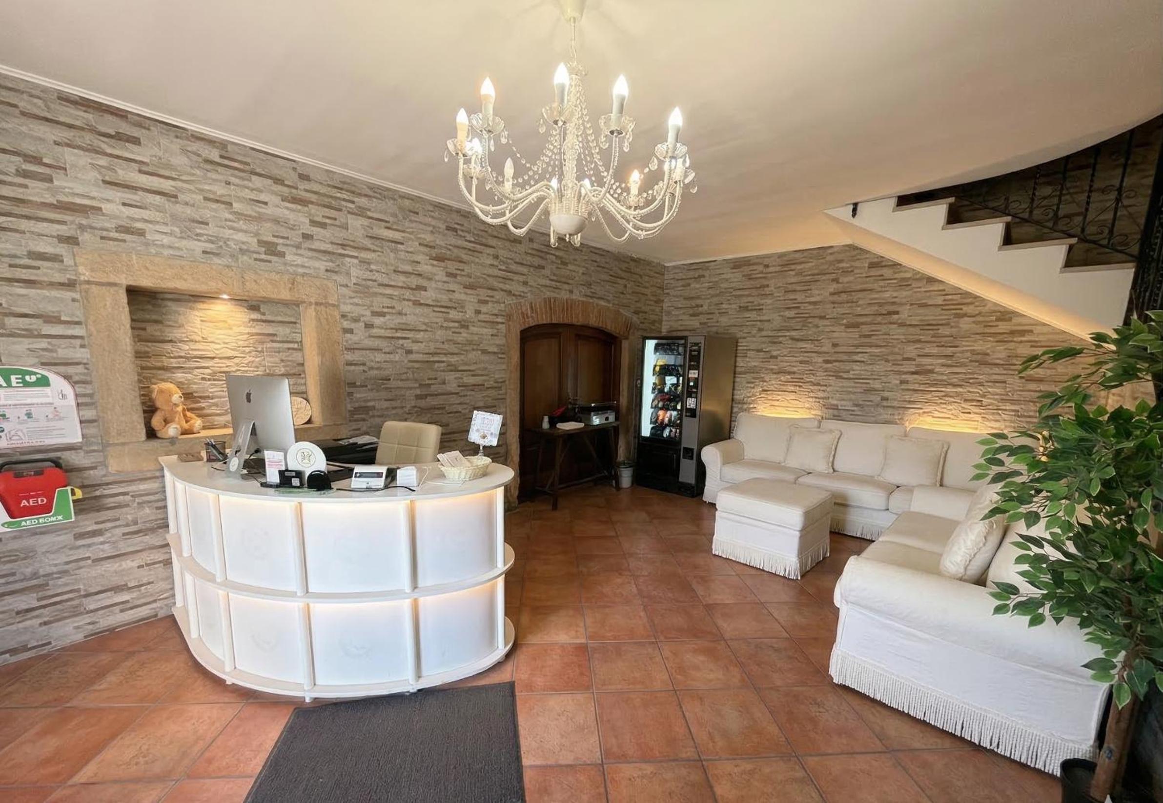 Villa Vitti's - Verona est 4/27