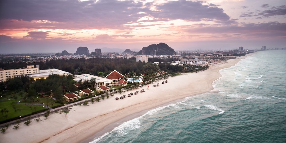Sandy Beach Non Nuoc Resort Danang 63/75