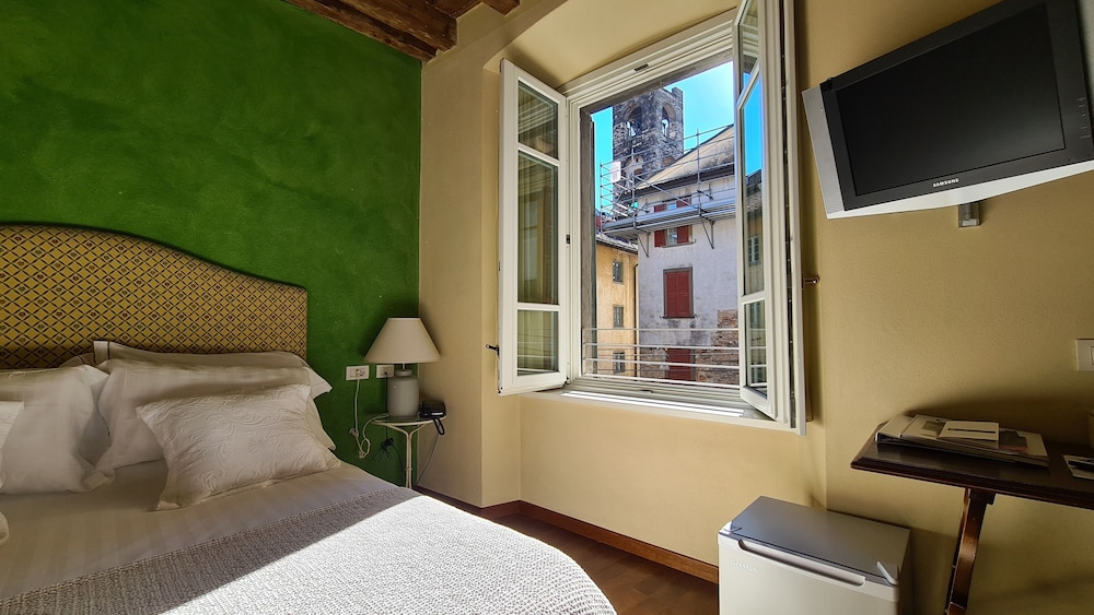 Hotel Piazza Vecchia 53/74