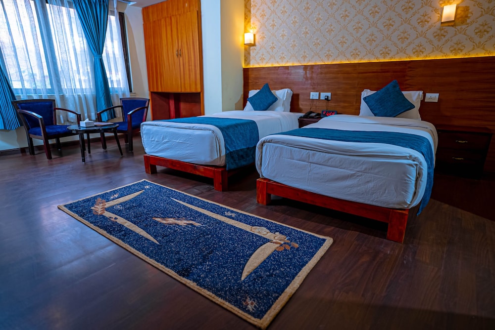 Shatkar Hotel and Spa 6/16