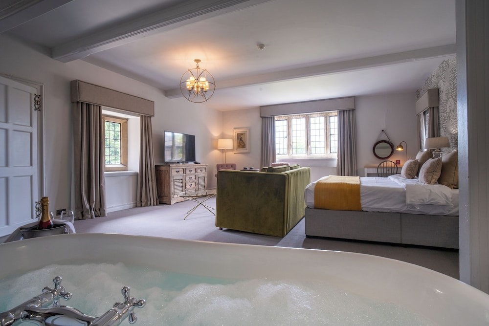 Stonehouse Court Hotel 41/80