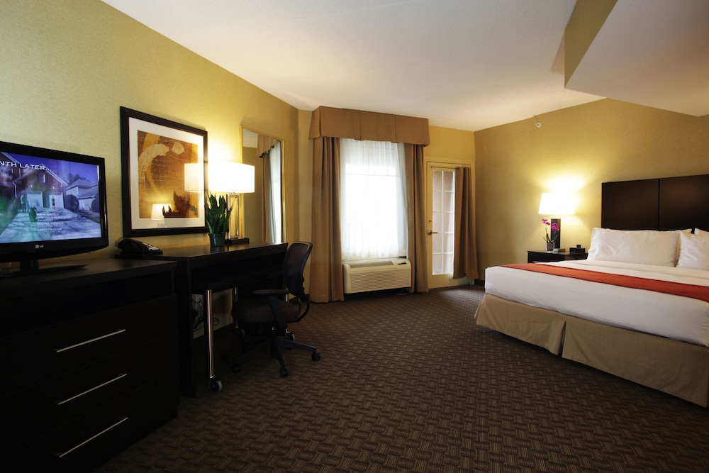 Holiday Inn Phoenix Chandler 18/70