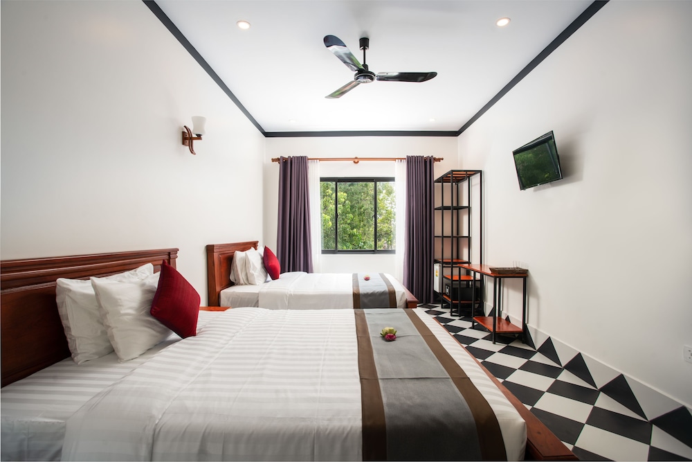 Noni Tree Hostel 12/46