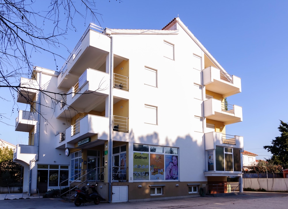 Villa Irena 2/50