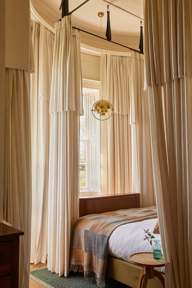 Grove, Suite, King Bed