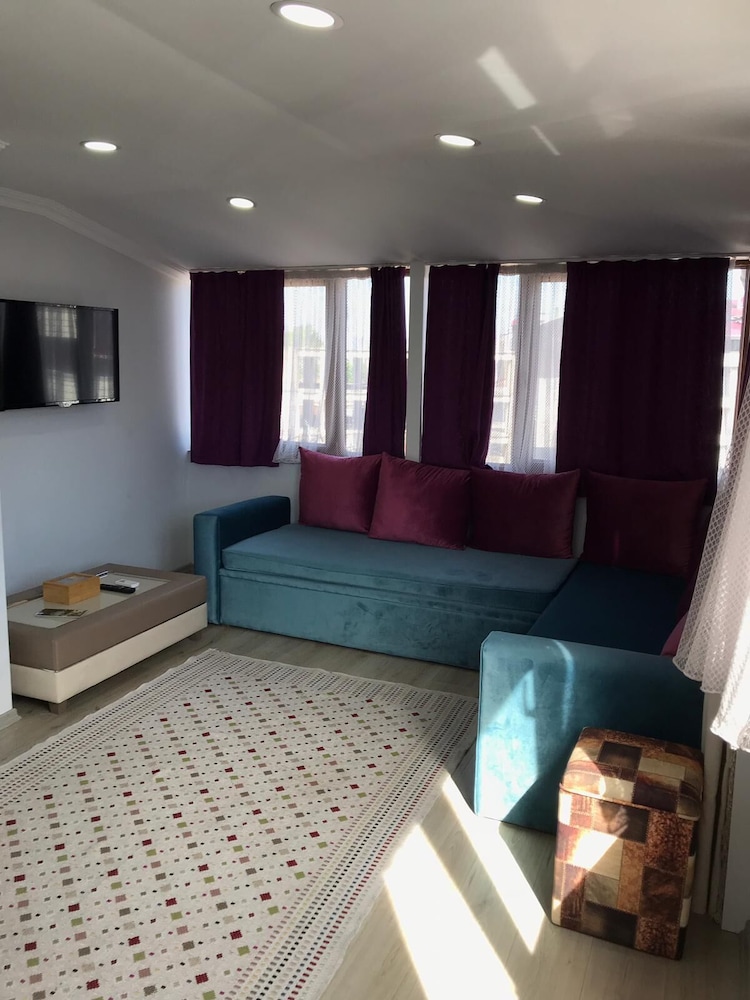 Senturkler Suite 24/35