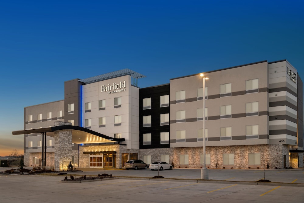 Fairfield Inn & Suites by Marriott Cape Girardeau 15/18