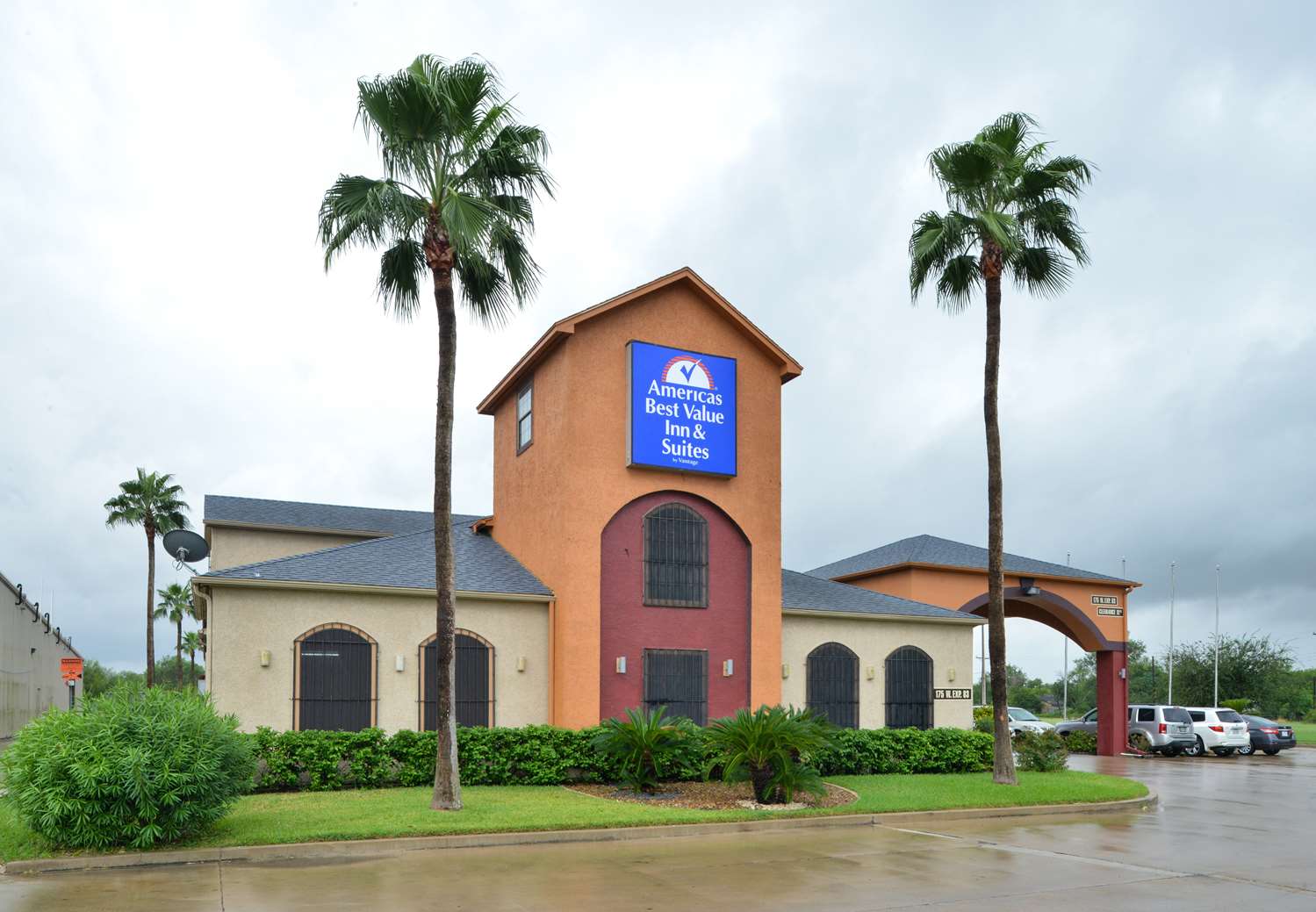 Americas Best Value Inn And Suites San Benito 4/37