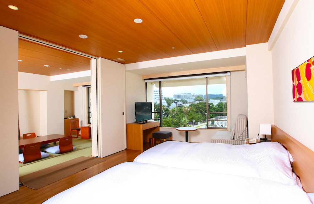 Shiraraso Grand Hotel 10/36